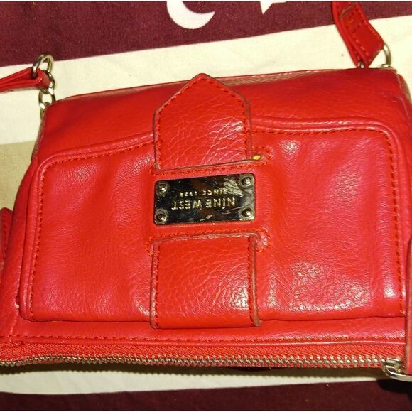 Small Nine West red satchel - Picture 2 of 7